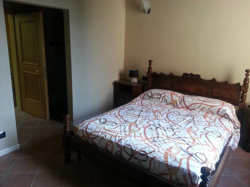 B&B La Viola Castelvetro Piacentino Habitación foto
